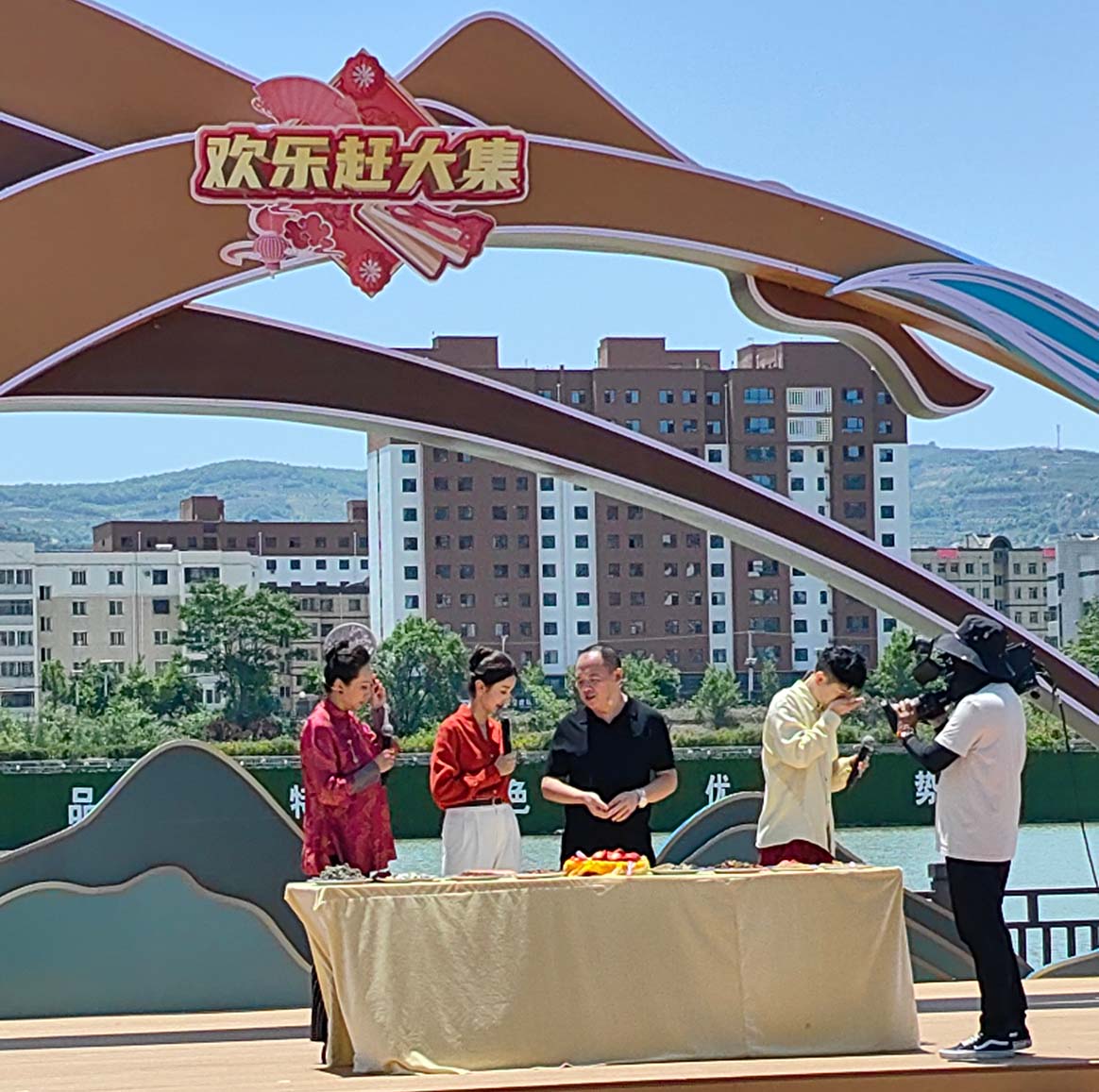 湖南麦芽药业公司负责人受邀参加央视节目录制